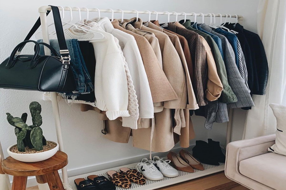 How to Build a Capsule Wardrobe for Every Season